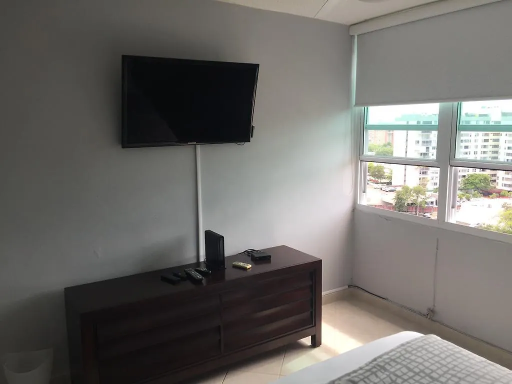 La Mancha Isla Verde Beach Apartment 圣胡安